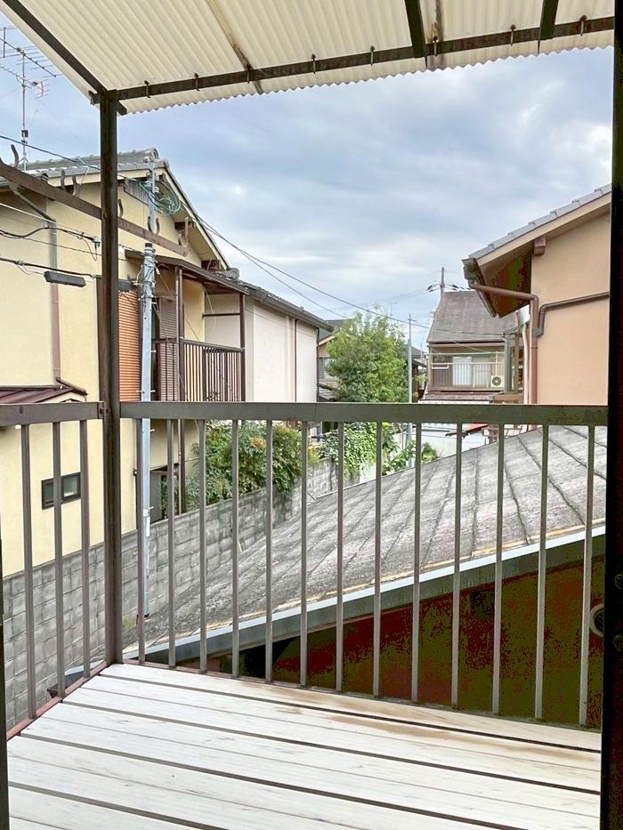 京都市左京区北白川東伊織町16-2の売買物件/母屋（2階建）｜南側はこの様に抜けてます