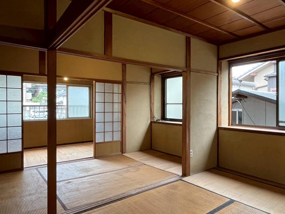 京都市左京区北白川東伊織町16-2の売買物件/母屋（2階建）｜やはり2階に上がるとウンと明るい