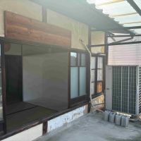 京都市北区紫竹西桃ノ本町５の賃貸物件/室外機もベランダに設置してあります（エアコンは残置物扱い）