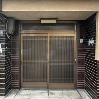 京都市伏見区瀬戸物町725-2の賃貸物件/入口として利用できる部分はこのサイズ。（例えば間口全面をガラスの建具にしたりは出来ません）