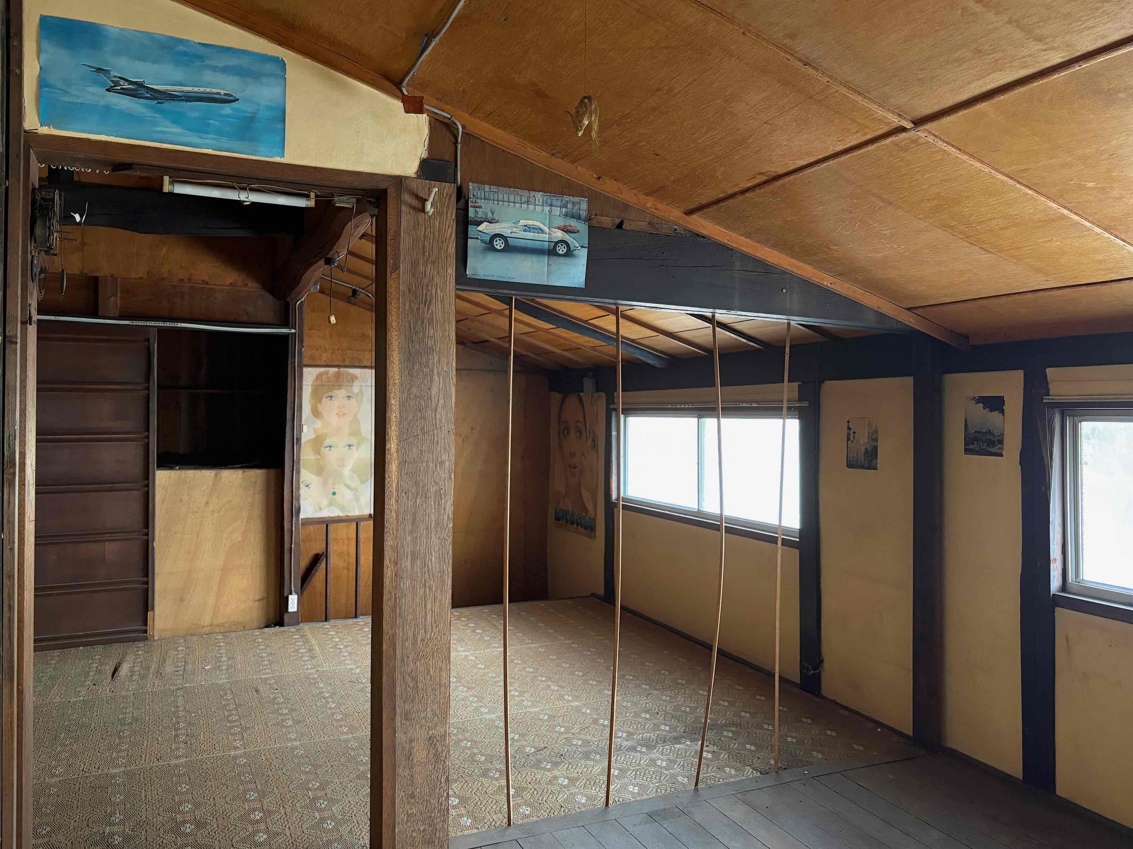 京都市伏見区瀬戸物町725-2の賃貸物件/勾配天井の厨子二階、低いところで約150㎝くらいです