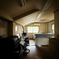 京都市北区紫竹大門町38ー6の売買物件/3階東側居室。中央南側に階段室コアがあるのでその辺はちょっと暗い。高さめいいっぱい使っているので3階天井に屋根勾配が見えてきています