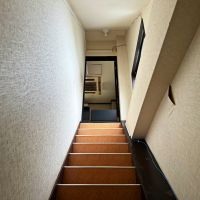 京都市北区紫竹大門町38ー6の売買物件/階段室は鉄骨造!といった感じ