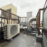 京都市北区紫竹大門町38ー6の売買物件/屋上へ上る階段もあります。屋上は小さいのでほぼ室外機置場に