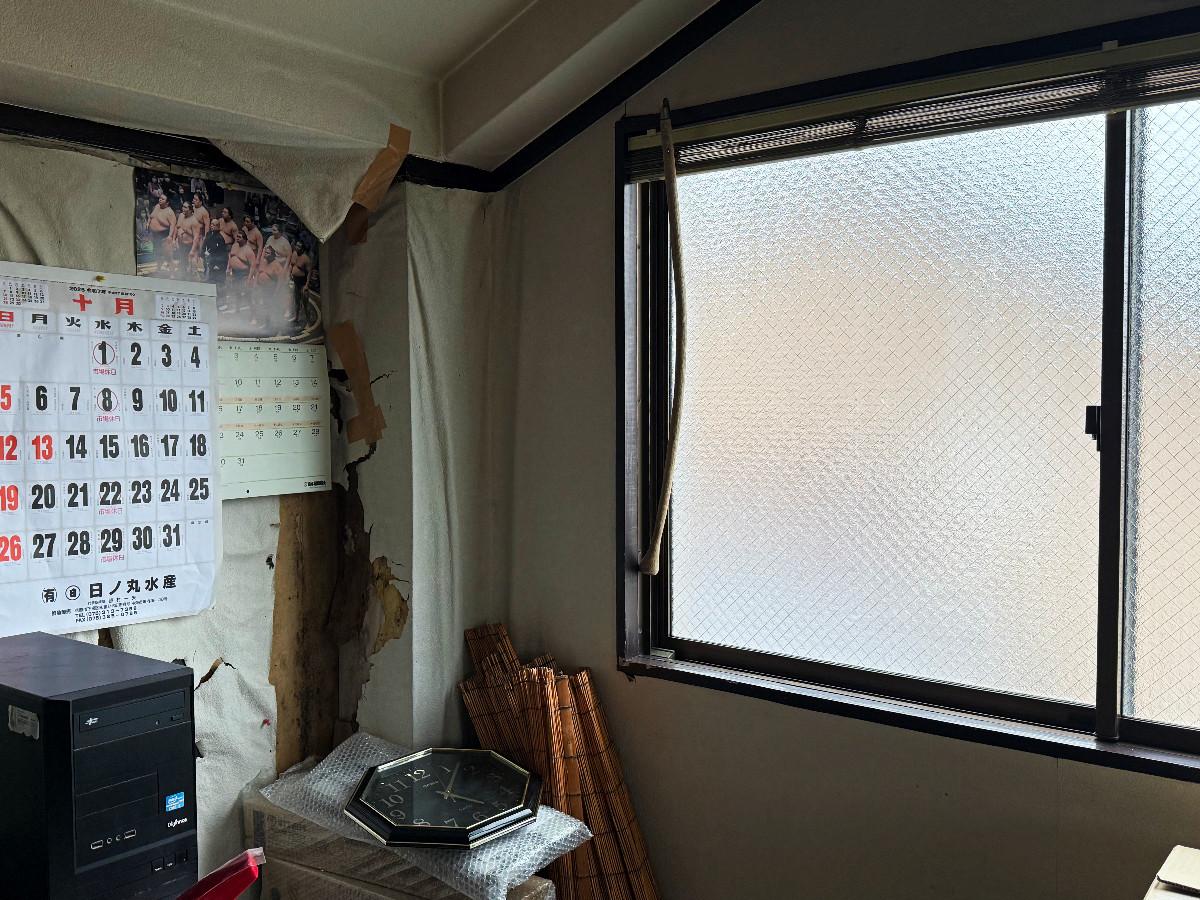 京都市北区紫竹大門町38ー6の売買物件/3階東側に、一部雨漏りの形跡有り