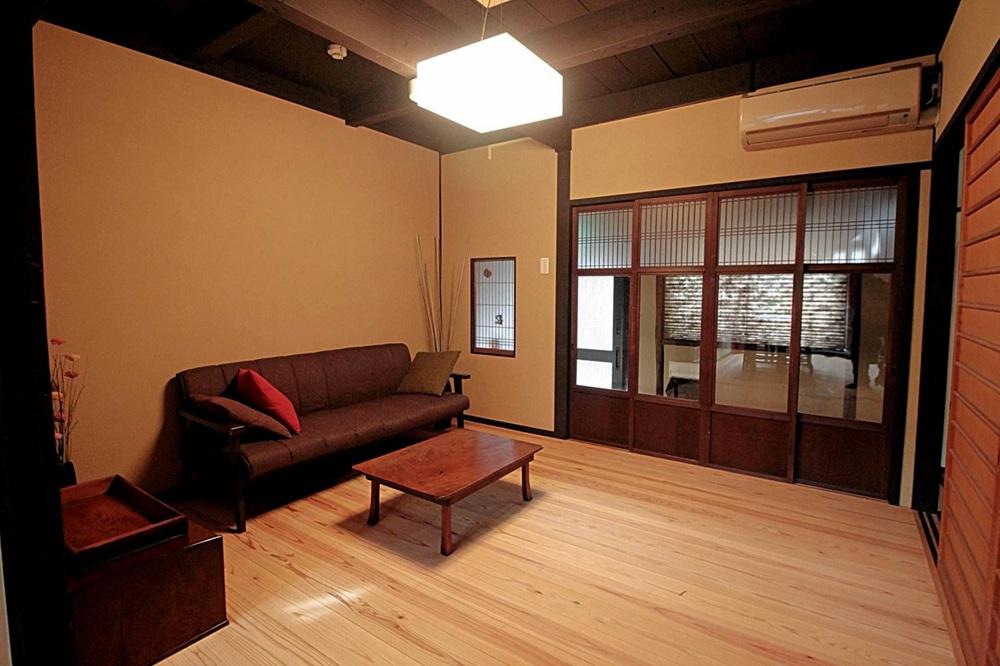 京都市中京区壬生松原町45-8の売買物件/杉の無垢材が心地良い1階　※写真は過去の賃貸募集時のもの