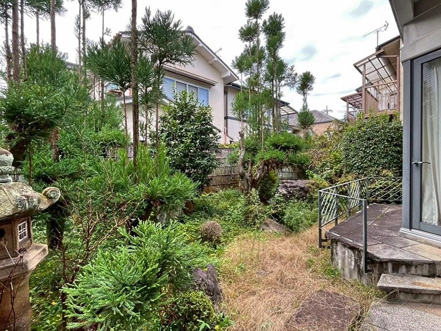 京都市北区紫竹上長目町25-1の売買物件/現在は整備されてないけど和風の庭が造り込んである