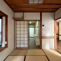 京都市北区紫竹上長目町25-1の売買物件/キッチンへの動線が確保されていて周遊できるようになっている