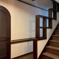 京都市北区紫竹上長目町25-1の売買物件/アーチ状のドアはキッチンへと続く。