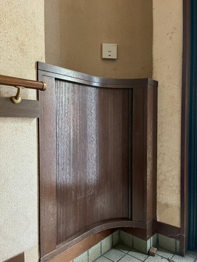 京都市北区紫竹上長目町25-1の売買物件/勝手口？にあるナイスな下駄箱