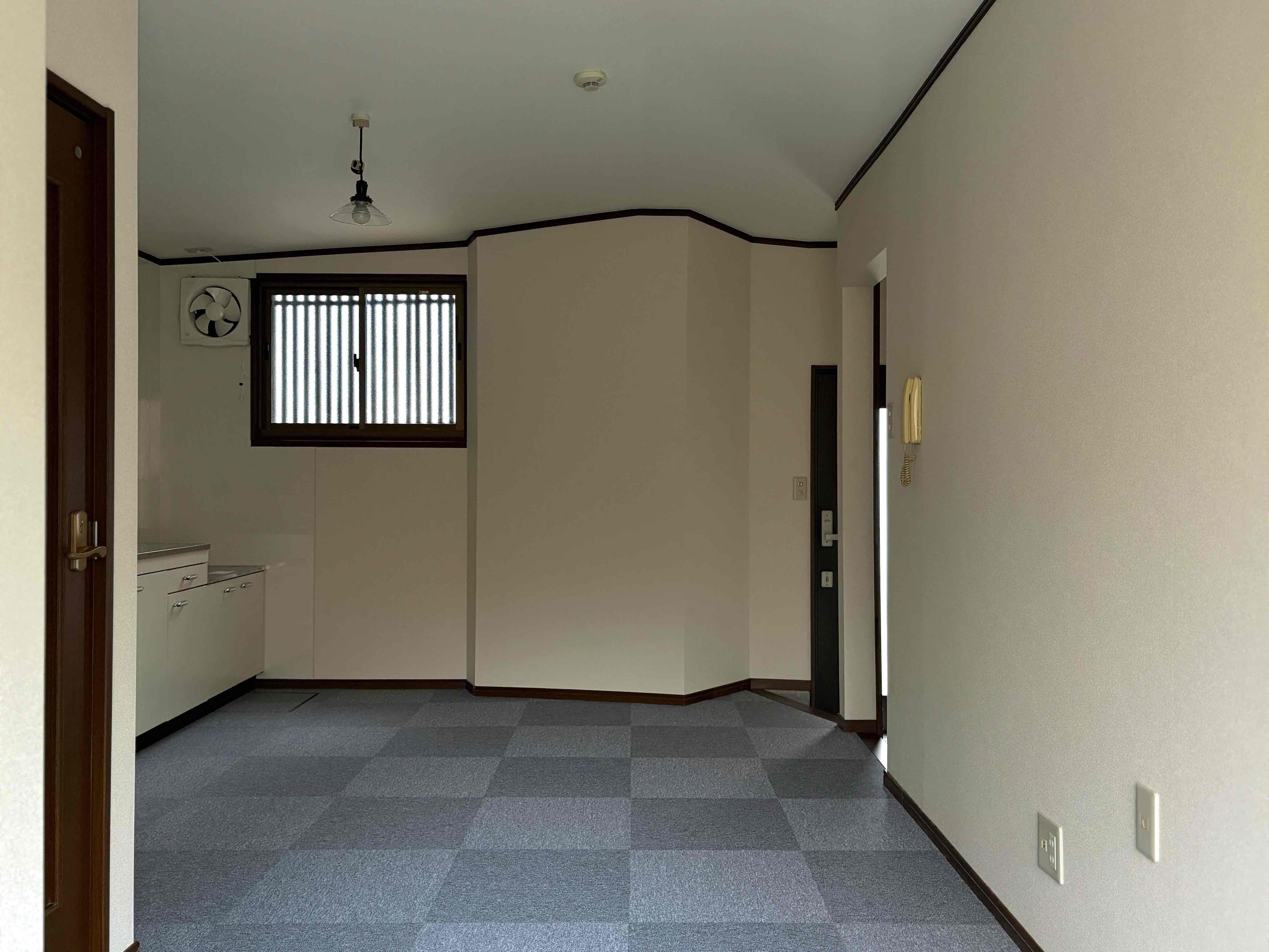 京都市下京区⻄⽊屋町通松原上る3丁⽬市之町 260-22の賃貸物件/キッチンとリビングはコンパクトにまとまっています。ゆったりできるスペースは2階に確保するといいかもしれません