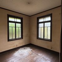 京都市山科区日ノ岡夷谷町21-9の売買物件/1階洋間。ここは丁寧に改修して書斎か応接間ですねっ