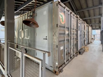 京都市中京区式阿弥町130番地の賃貸物件/人がつながるコンテナ群