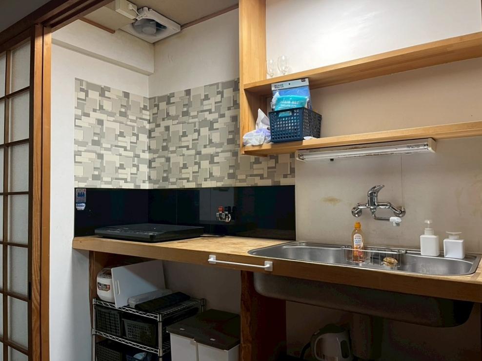 京都市中京区二条通油小路東入西大黒町の賃貸物件/コンロはIH2口が設置済