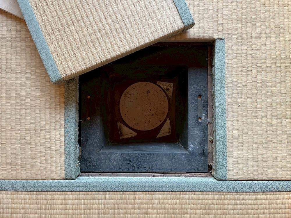 京都市中京区二条通油小路東入西大黒町の賃貸物件/2階西側｜炉が切ってあります