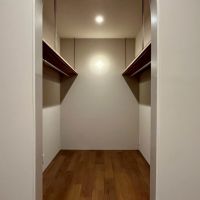 滋賀県大津市木下町7-32の売買物件/2階階段室｜収納スペースはしっかり確保