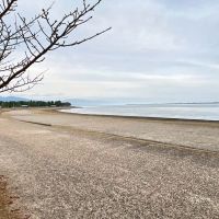 滋賀県大津市木下町7-32の売買物件/ここは浜になってるので小さなお子さんの散歩にもってこい