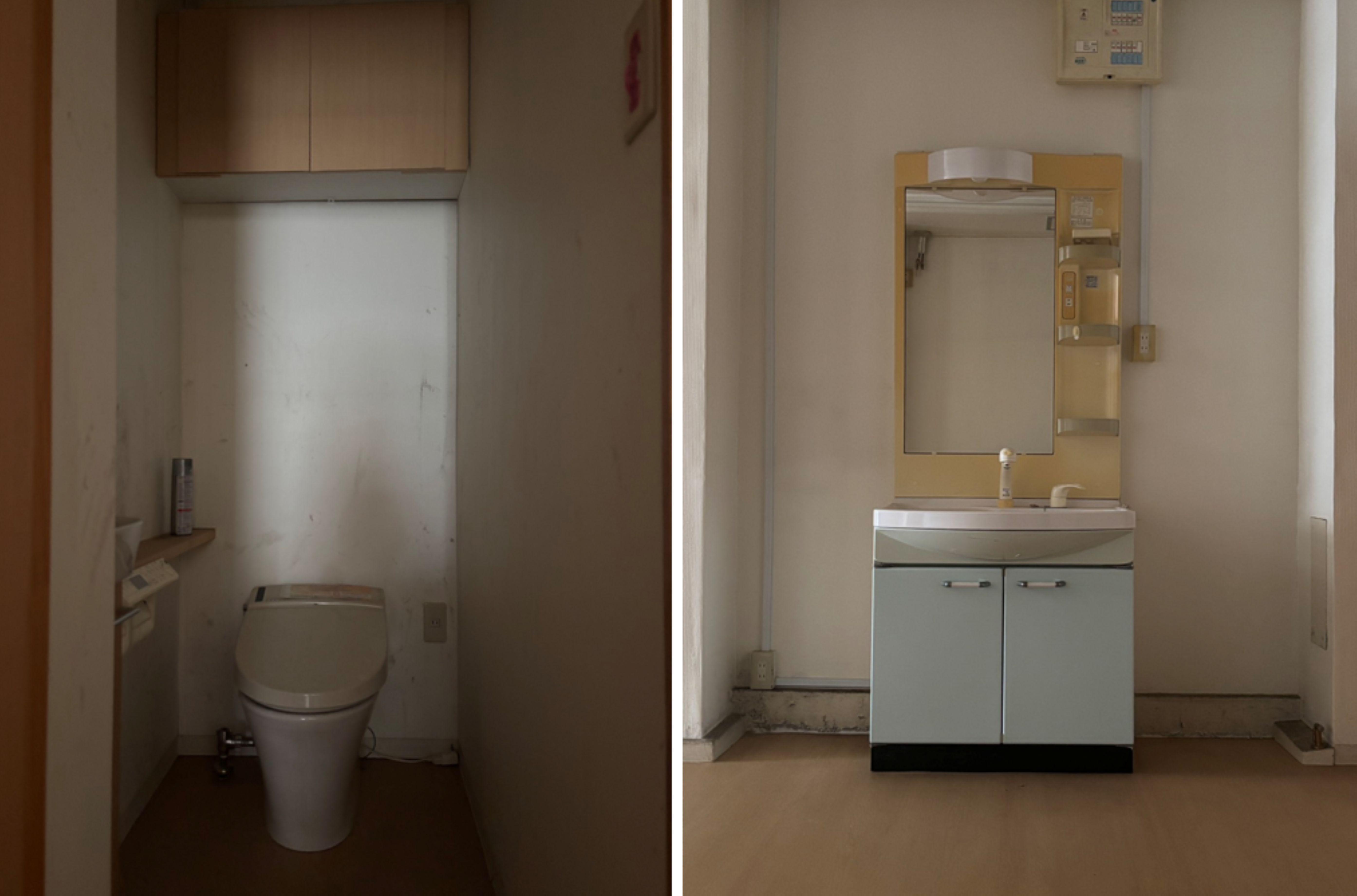 京都市下京区朱雀北ノ口町23-2の賃貸物件/1F|専用トイレと洗面台