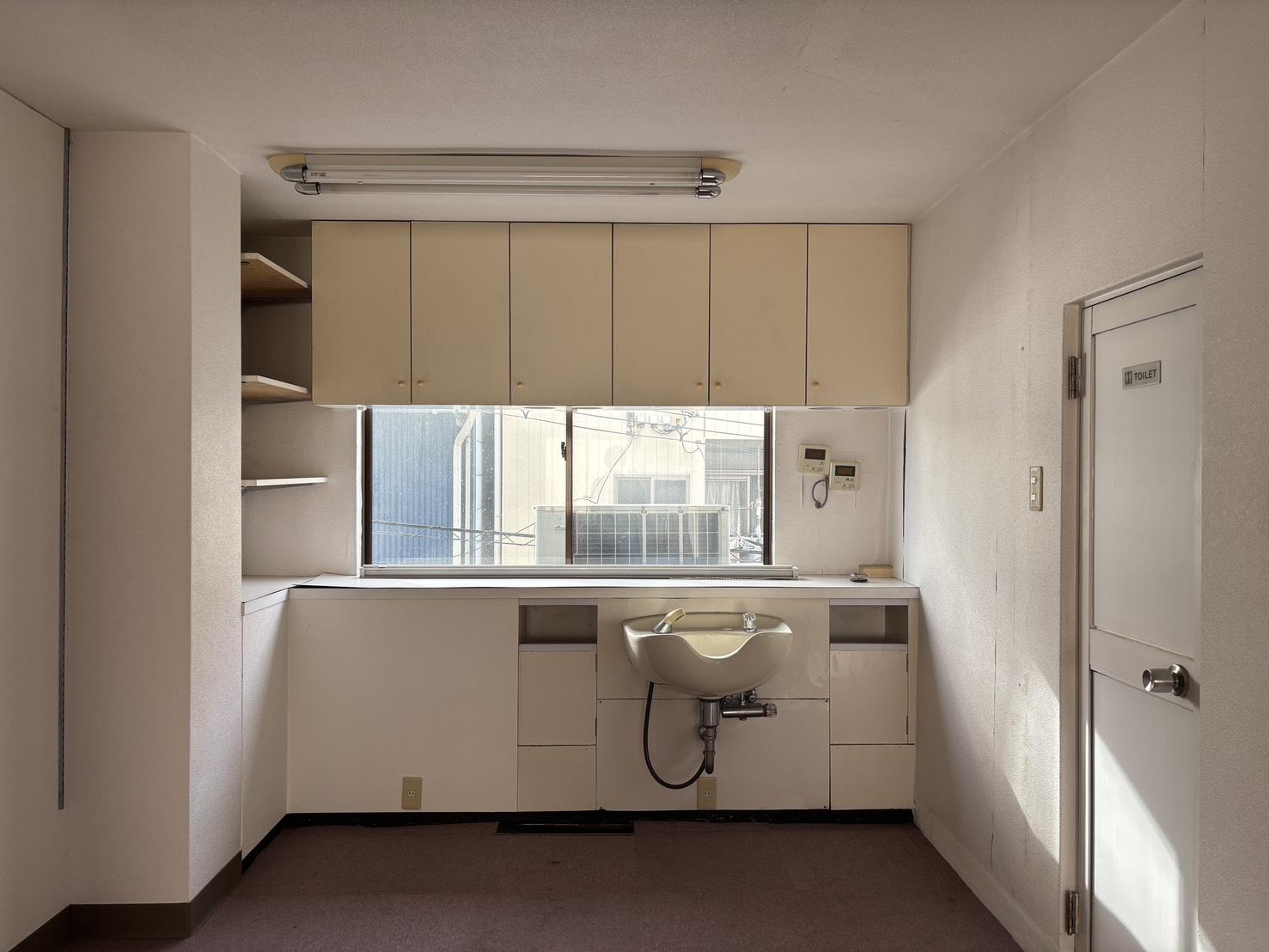 京都市下京区朱雀北ノ口町23-2の賃貸物件/2F|理髪店の名残