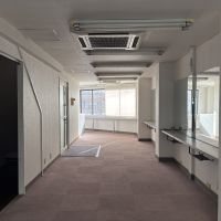 京都市下京区朱雀北ノ口町23-2の賃貸物件/2F|七条通り側には大きな窓