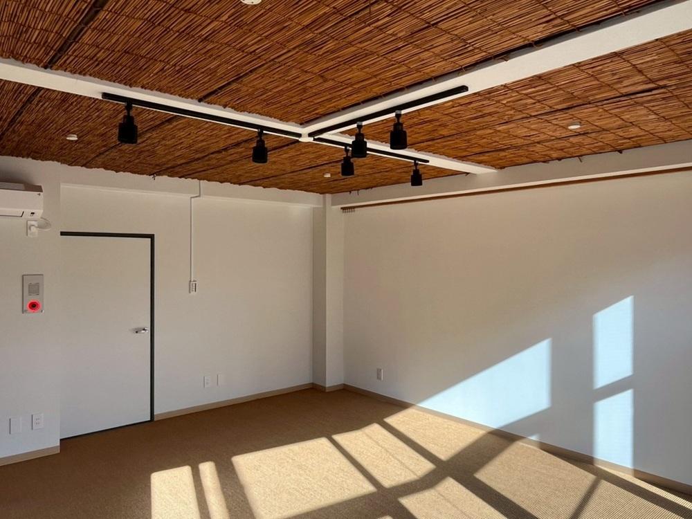 京都市左京区東丸太町32-2の賃貸物件/2F｜各フロアにエアコンが設置されてます