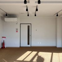 京都市左京区東丸太町32-2の賃貸物件/3F｜3階4階はシンプルに白のクロス張り