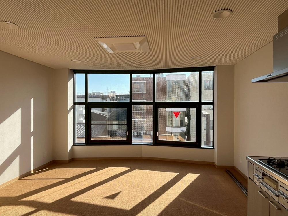 京都市左京区東丸太町32-2の賃貸物件/4F｜ワンルームですが、ここで暮らすことも可能。