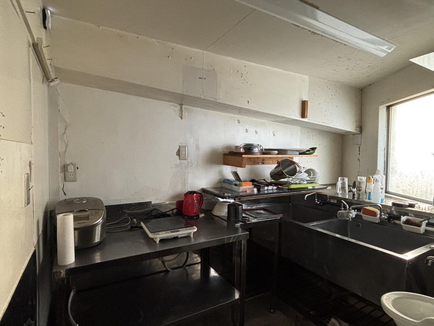 京都市北区紫野南舟岡町85-2の賃貸物件/厨房、什器は揃っていて、しっかり調理もできる空間