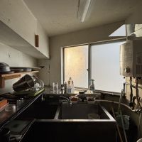 京都市北区紫野南舟岡町85-2の賃貸物件/窓があるので、換気も気分転換もできそう