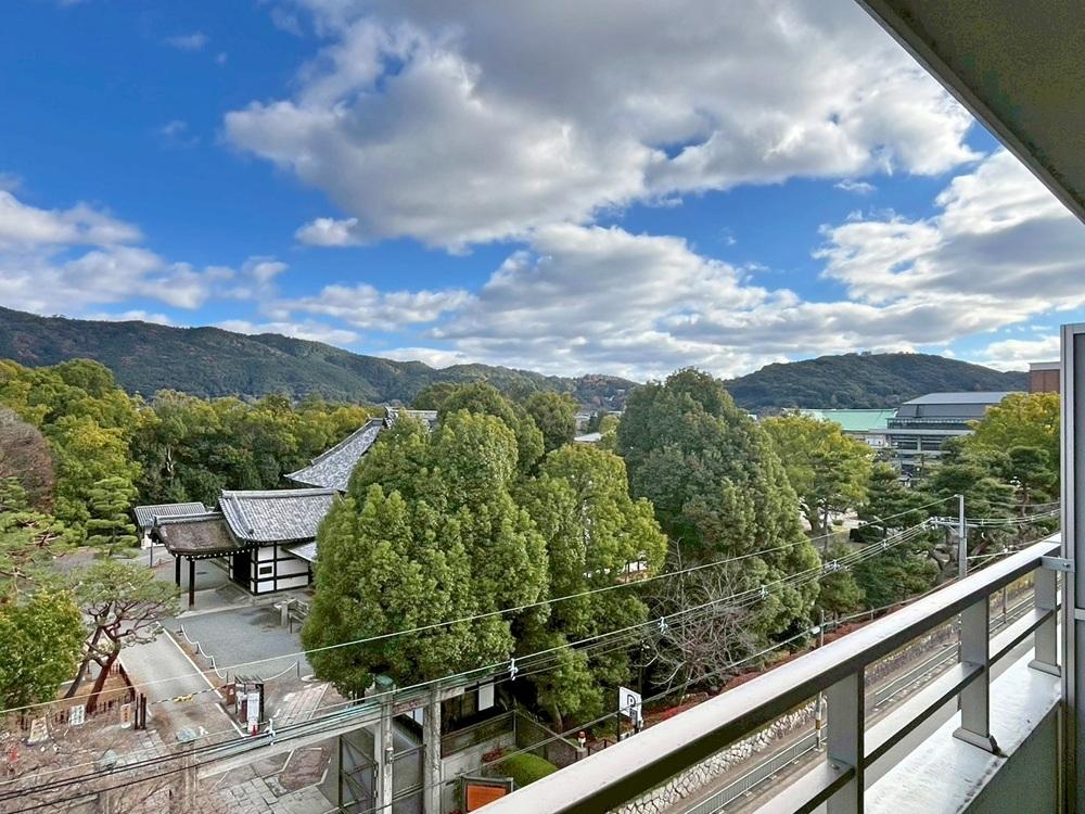 京都市左京区聖護院円頓美町47-5の売買物件/南東方面も山稜が続いていく