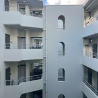 京都市左京区聖護院円頓美町47-5の売買物件/共用部もクラシックで良い雰囲気。今回の募集区画は正面のアプローチは経由しません。