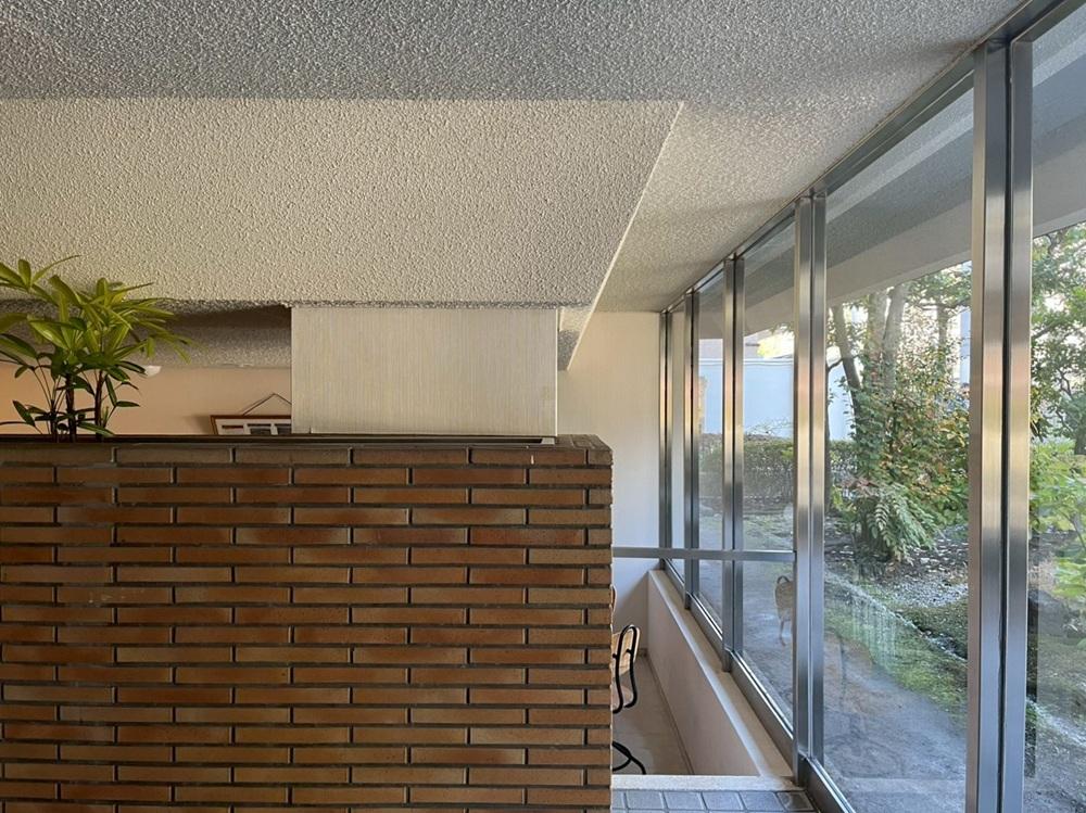 京都市左京区聖護院円頓美町47-5の売買物件/共用部もクラシックで良い雰囲気