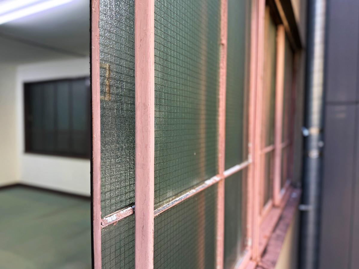 京都市下京区堀川通綾小路下る綾堀川町304-2 の賃貸物件/大事に愛でたい、通称学校サッシ