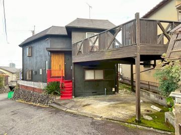 滋賀県大津市本宮二丁目の売買物件/こだわりが交差する高台の家