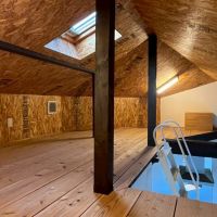 滋賀県大津市本宮二丁目の売買物件/ここはOSB合板。ロフトは中腰なら移動できる高さ