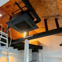 滋賀県大津市本宮二丁目の売買物件/天井を抜いて高さが確保されているので、天カセエアコンが吊ってあっても全く邪魔にならない