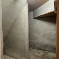 滋賀県大津市本宮二丁目の売買物件/階段下収納にはアウトドアグッズなどが詰め込めそう