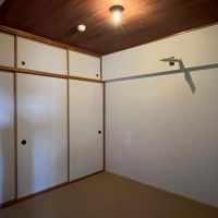 京都市西京区桂上野今井町111の売買物件/木材の天井にサイザル麻の床。元和室に上手く馴染んでいる。