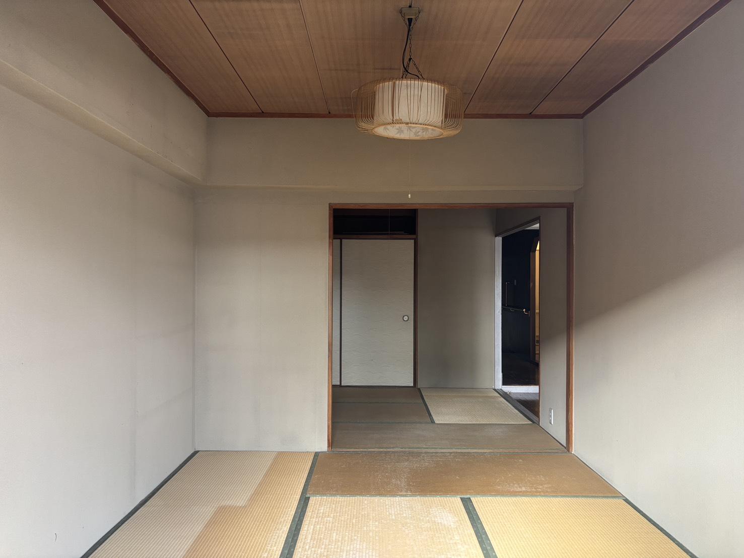 京都市上京区中立売通室町西入三丁町471の売買物件/バルコニー側の和室は壁を抜いて、隣の洋室とつなげてもよさそう