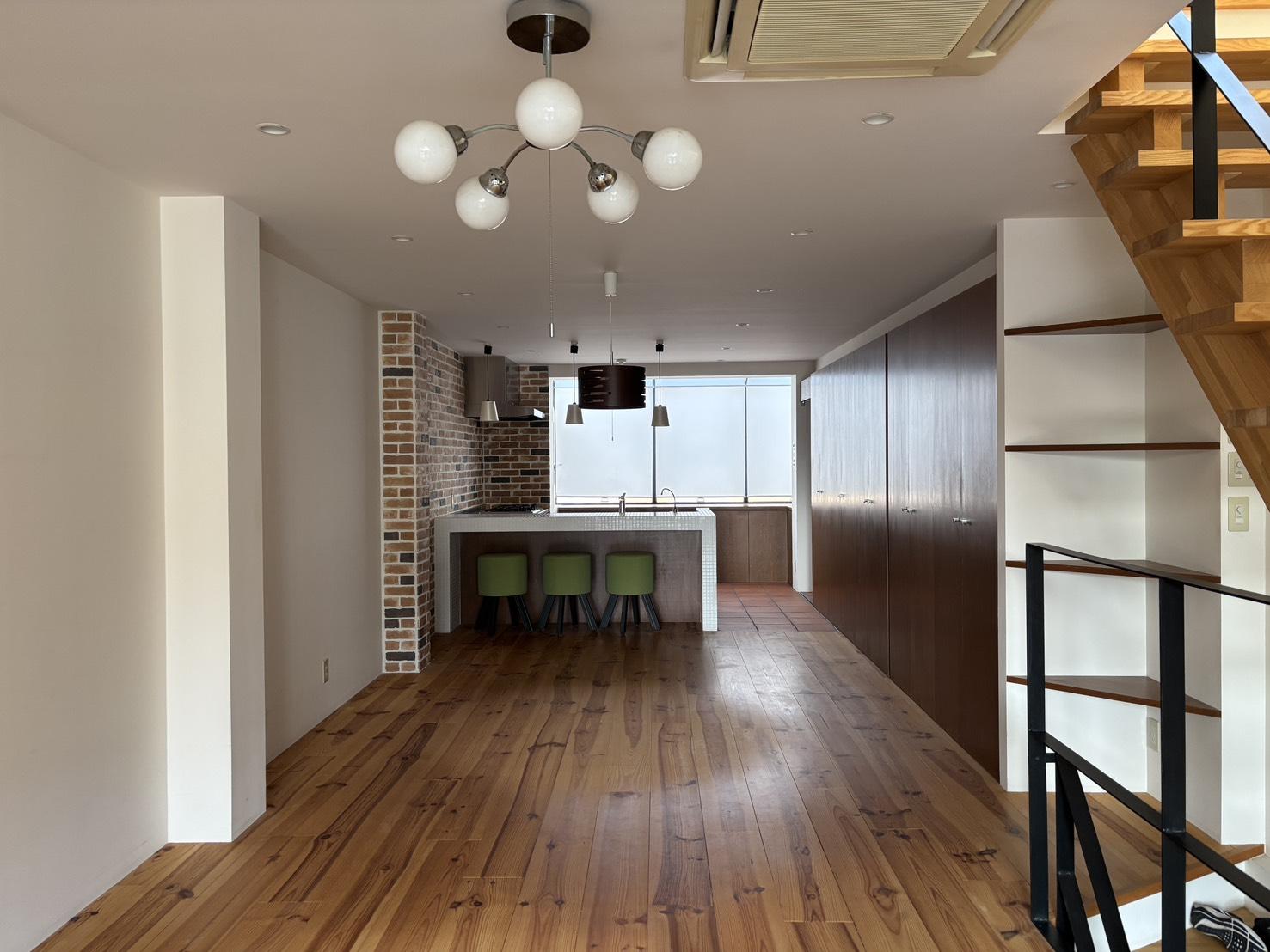 京都市北区小山初音町60-2の賃貸物件/2F│ここで人が料理を囲んで集い、かたらう風景が目に浮かびます。