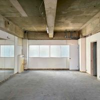 京都市中京区式阿弥町122-1の賃貸物件/元々あったバックヤードも無くなり、かなりすっきりした空間になりました。右奥にはトイレと収納スペース。