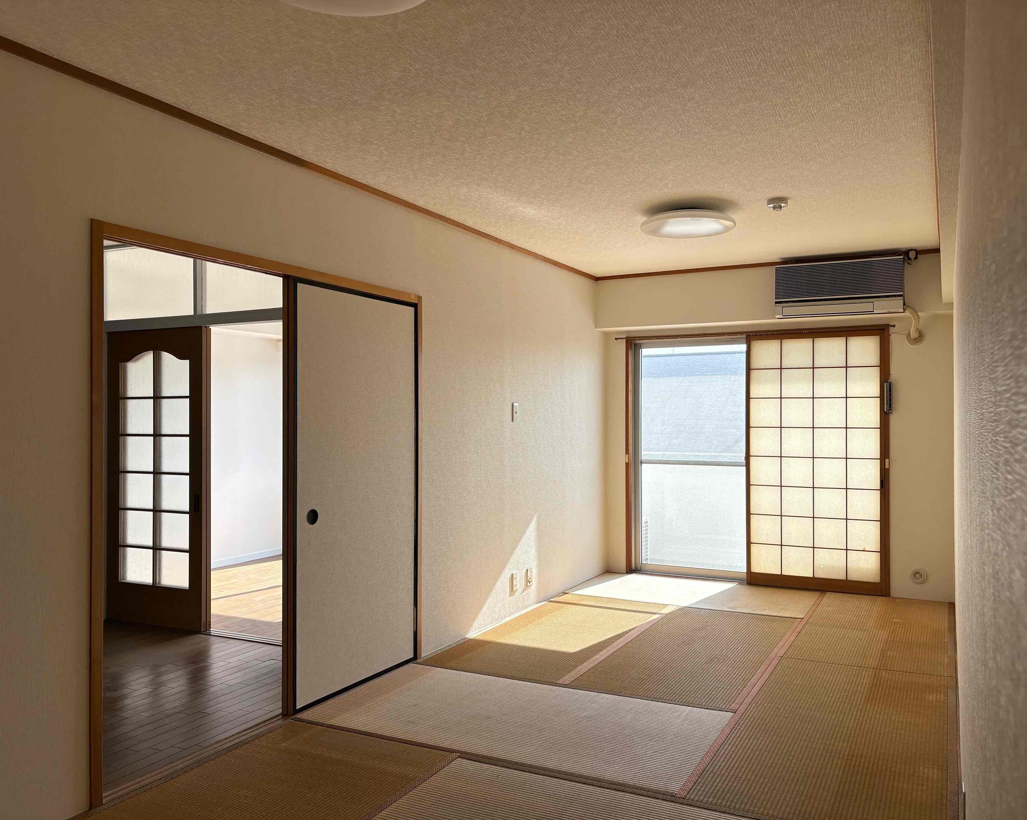 京都市上京区室町通一条下る薬屋町419の賃貸物件/和室は窓際でゴロゴロしながらお昼寝にもってこい