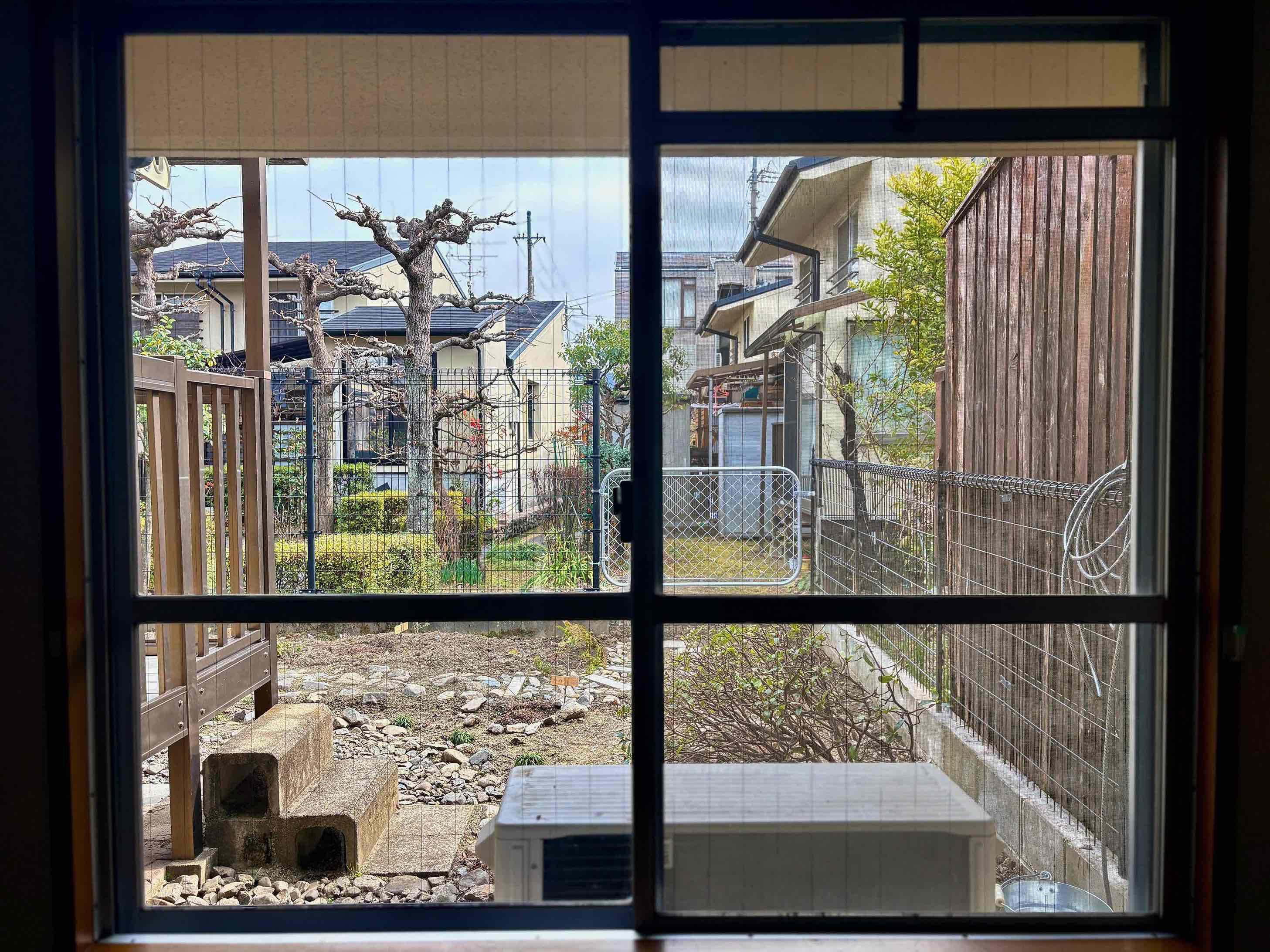 京都市左京区高野玉岡町1-141の賃貸物件/この庭で家庭菜園やガーデニングを楽しんじゃいましょう！（フェンスまでが専有部分）