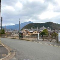 京都市左京区上高野石田町156-3の賃貸物件/前の写真から視線を変えると比叡山をはじめとする山々が望める