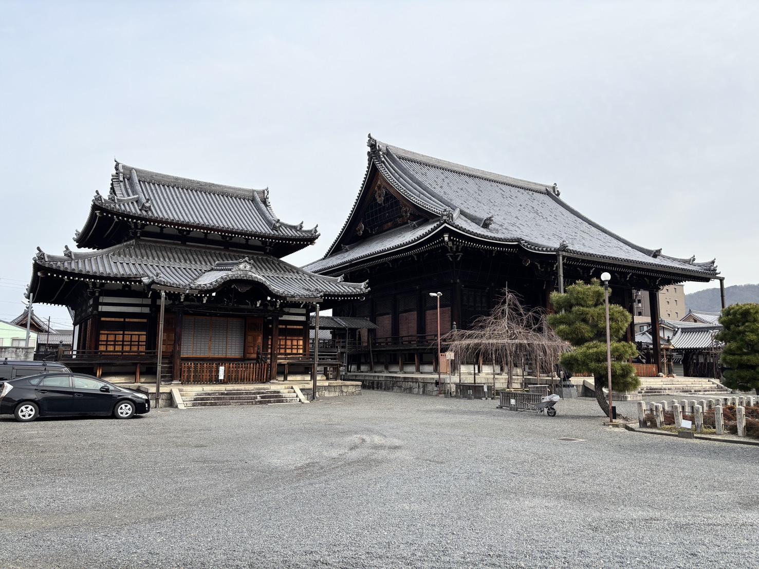 京都市左京区新間之町通二条下る頭町346の賃貸物件/近隣にある要法寺。岡崎エリアらしい落ち着いた環境です。