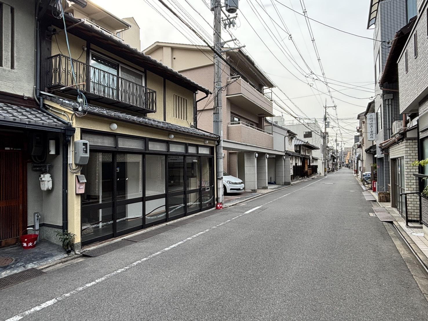 京都市左京区新間之町通二条下る頭町346の賃貸物件/観光導線からはやや外れた新間之町通。穏やかな雰囲気です。