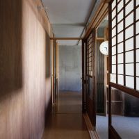 京都市左京区北白川追分町1-4の売買物件/正面がダイニングで、右手の雪見障子がワークスペース（photo by来田猛氏）