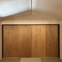 京都市上京区東今⼩路町744-28の賃貸物件/合板内は収納スペース。