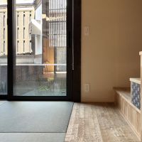 京都市上京区東今⼩路町744-28の賃貸物件/琉球畳となぐり床。