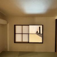 京都市上京区東今⼩路町744-28の賃貸物件/窓からはリビングを見下ろせます。